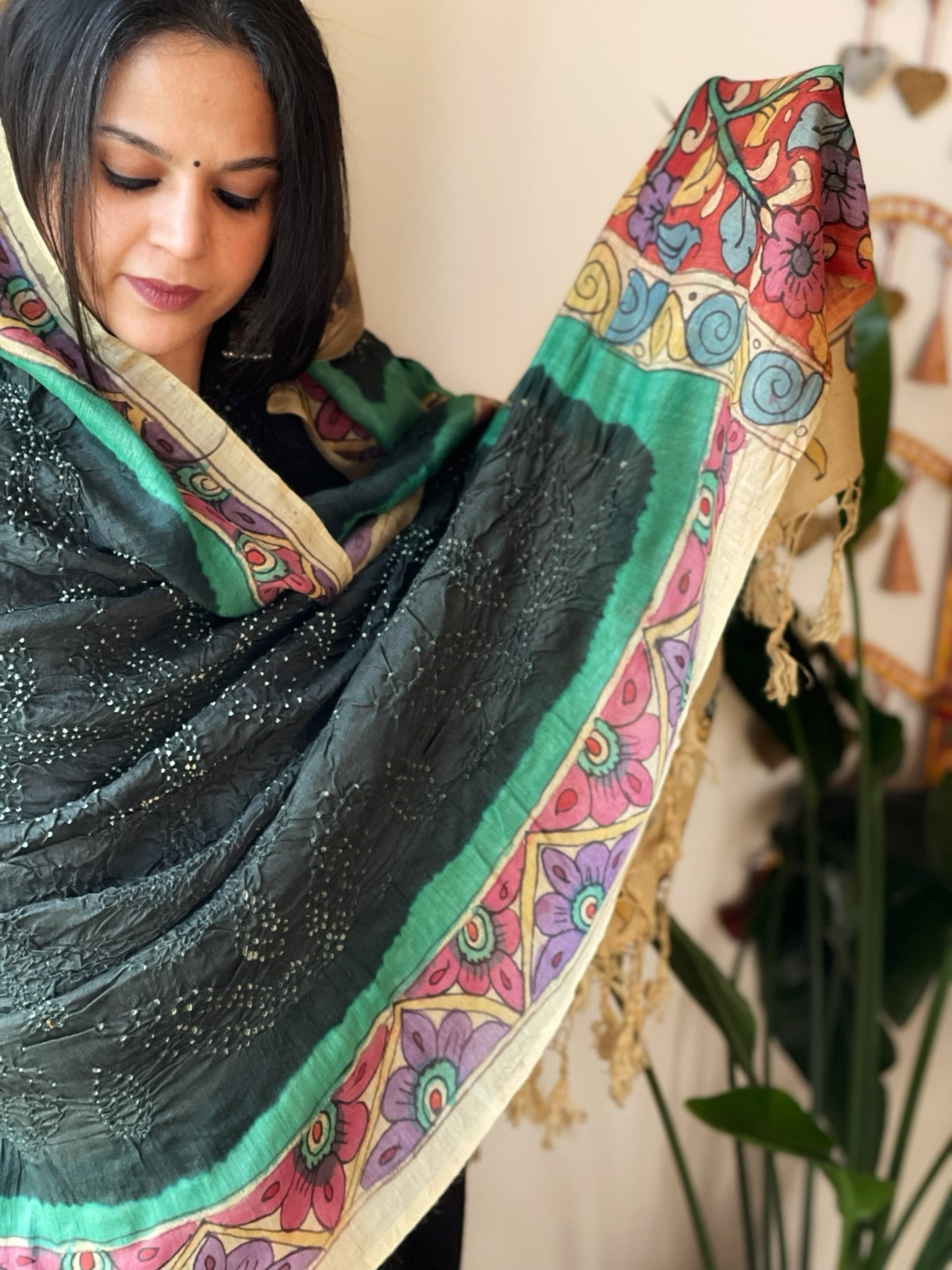 Deep Green Rai Bandhej Dupatta with Handpainted Kalamkari Pallu in Pure Muga Silk - Masakalee