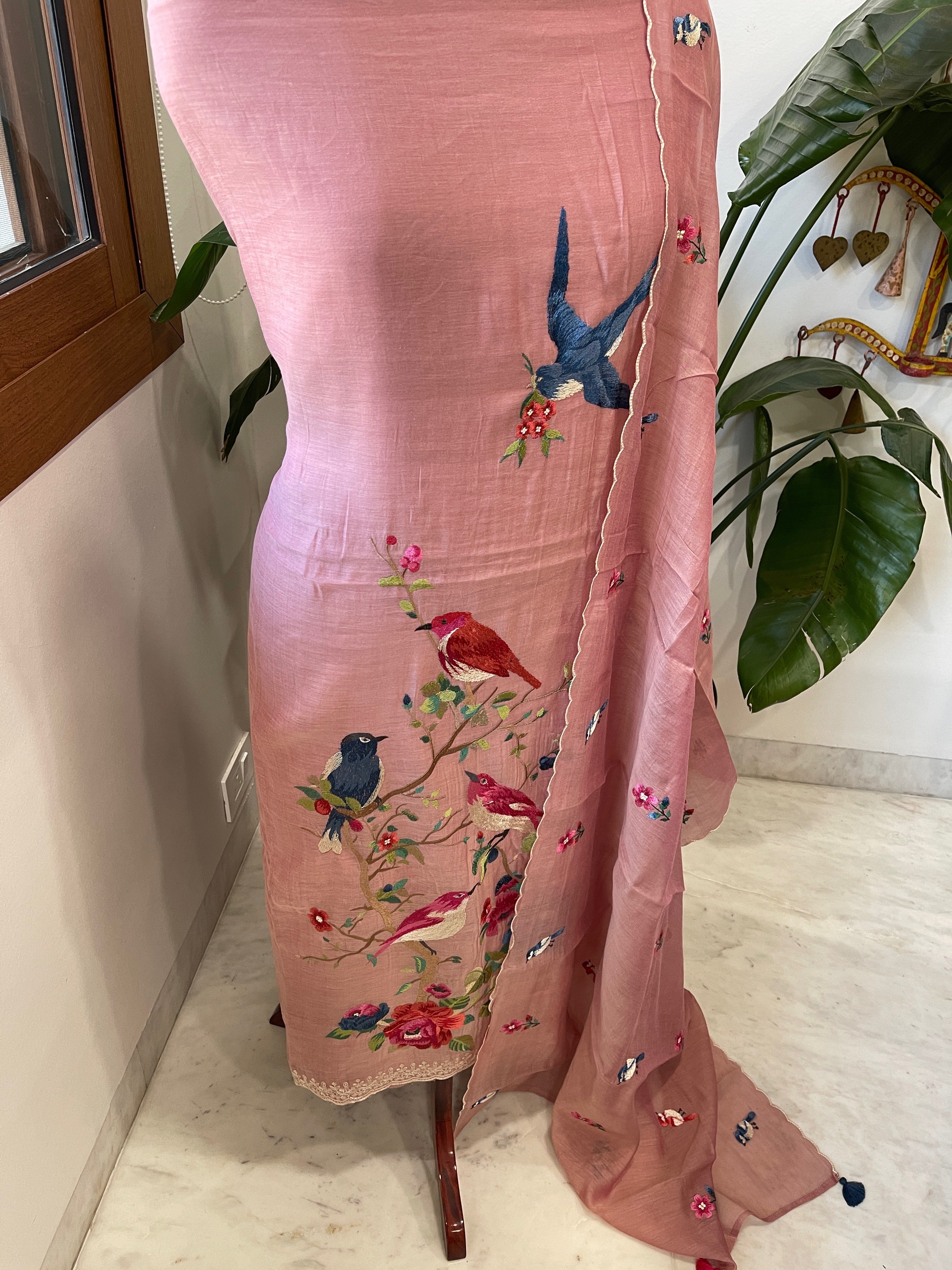 Dusty Pink Suit Set with Thread Embroidery in Pure Mul Chanderi - Masakalee