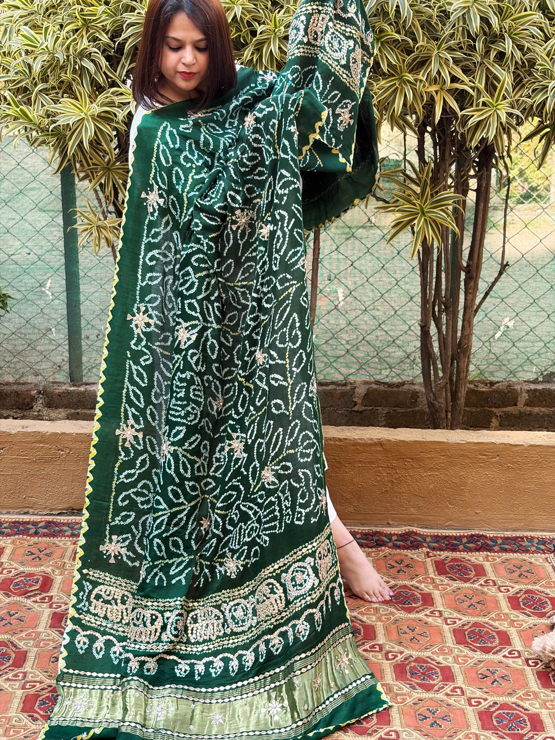 Green Bandhani Dupatta with Gotapatti Handwork in Pure Silk - Masakalee