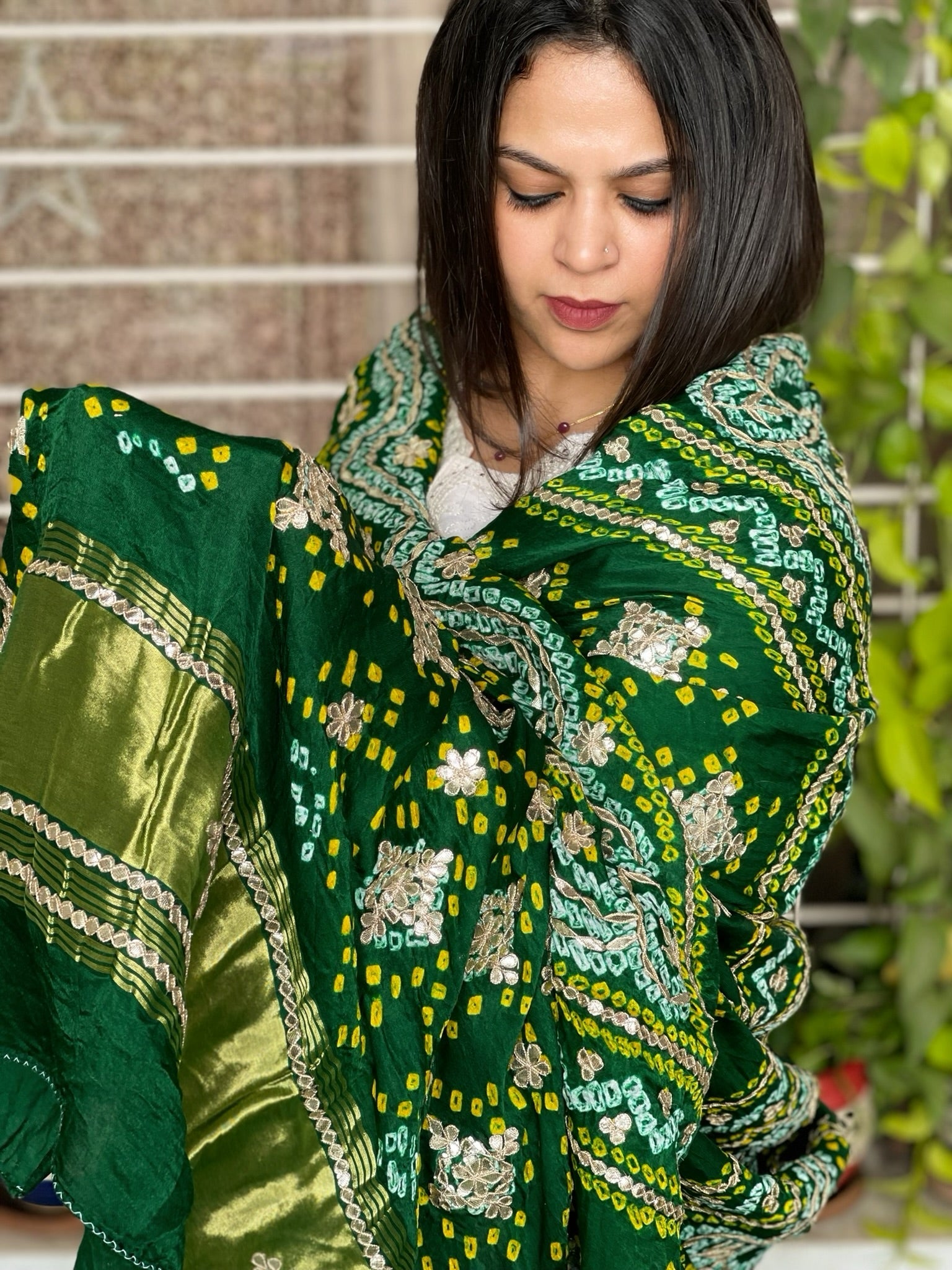 Green Bandhani Dupatta with Gotapatti Handwork in Pure Silk - Masakalee