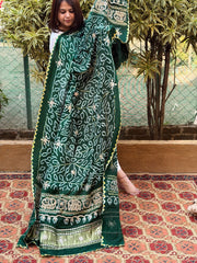 Green Bandhani Dupatta with Gotapatti Handwork in Pure Silk - Masakalee