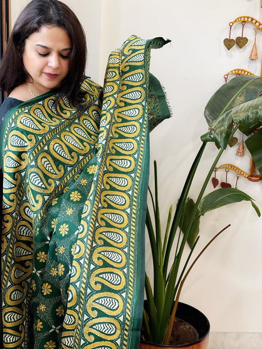Green Handmade Nakshi Kantha Dupatta in Pure Silk - Masakalee