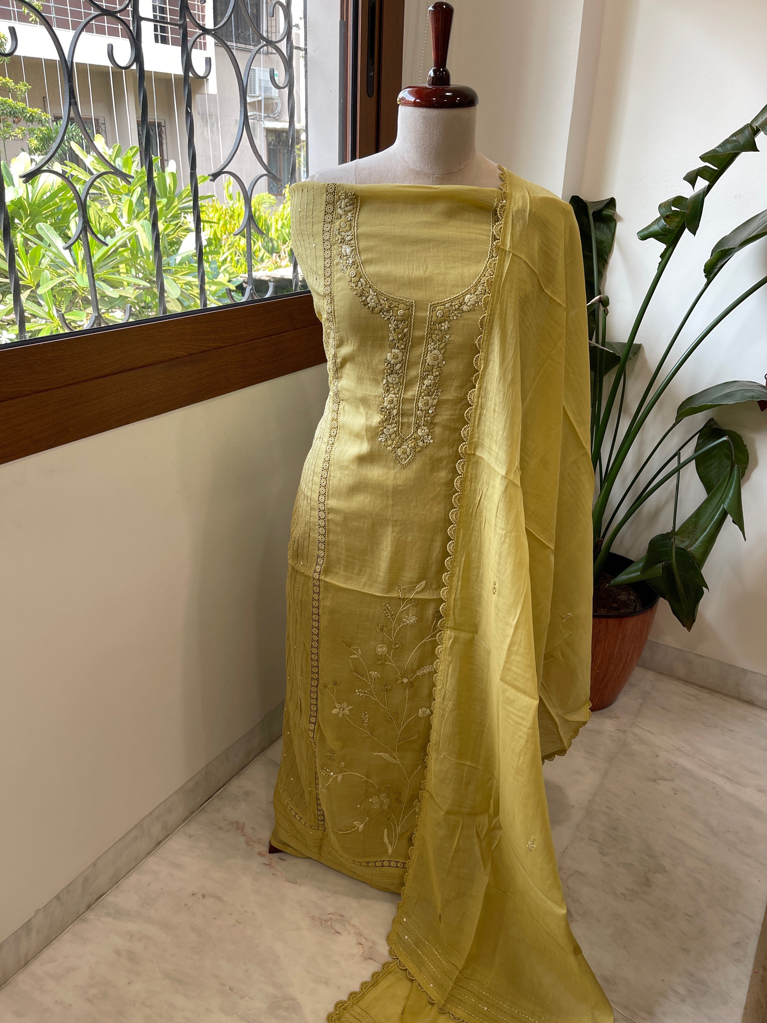 Green Suit Set with Sequin ad Knot handwork in Mul Chanderi - Masakalee