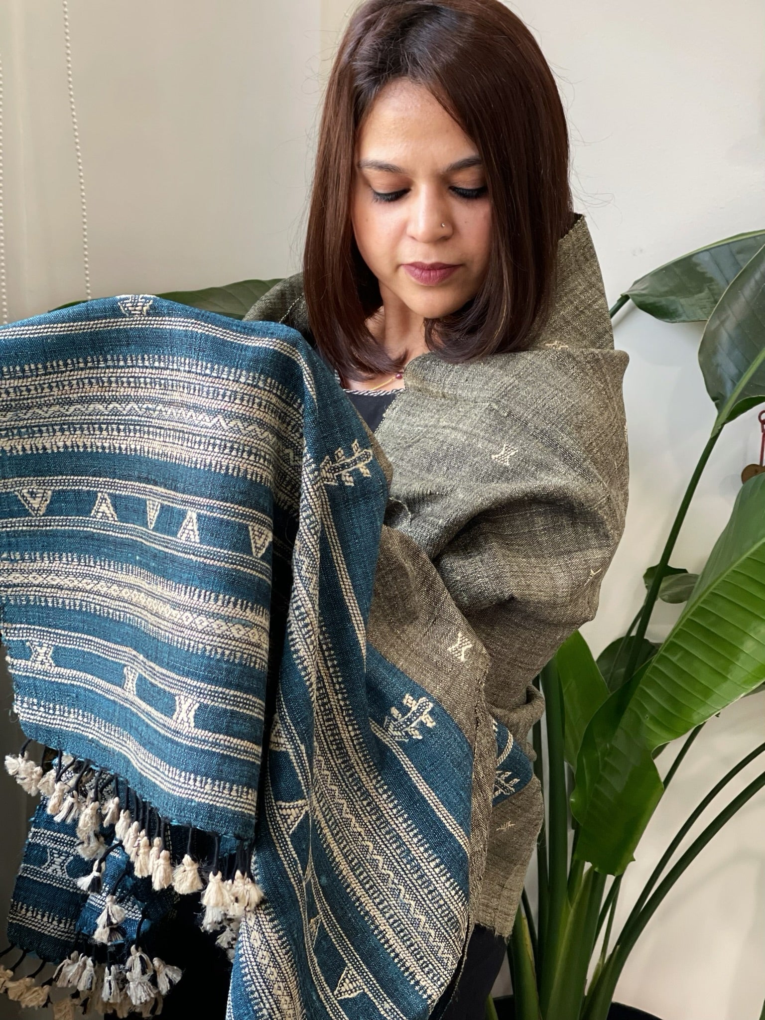 Greenish Grey Handwoven Bhujodi Shawl in Pure Tussar and Wool - Masakalee
