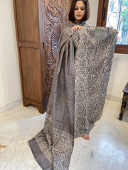 Grey Dupatta Set (Kurta+Dupatta) with Handblock Print in Pure Tussar Silk - Masakalee