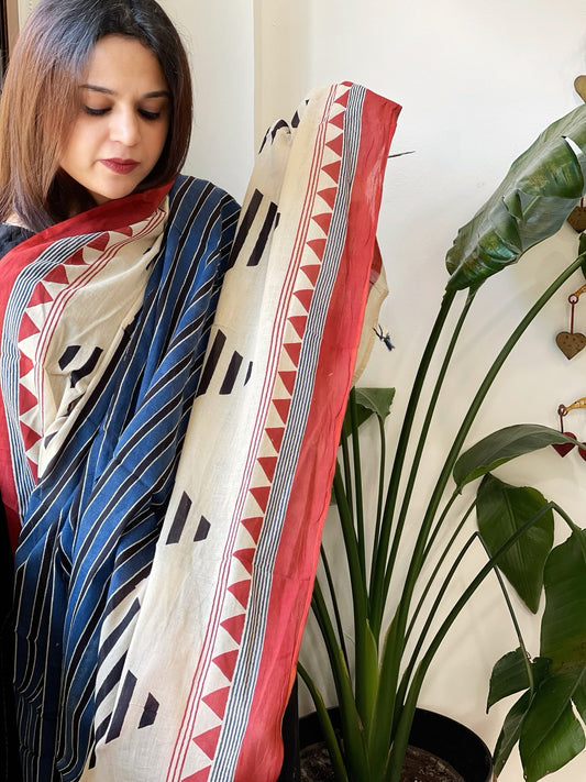 Handblock printed dupatta in Mul Cotton - Masakalee