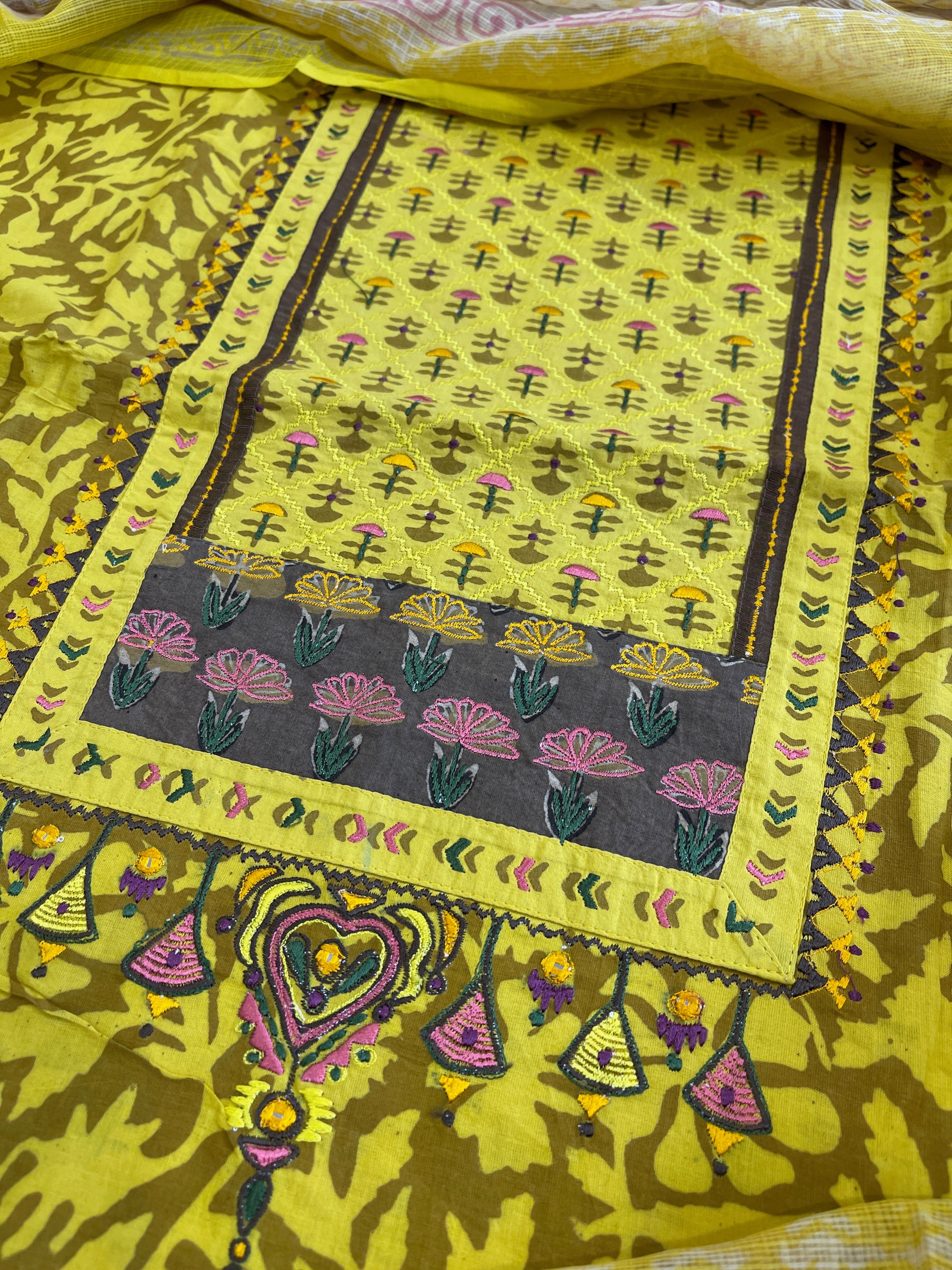 Handblock Printed Embroidered Suit Set with Patchwork in Pure Cotton - Masakalee