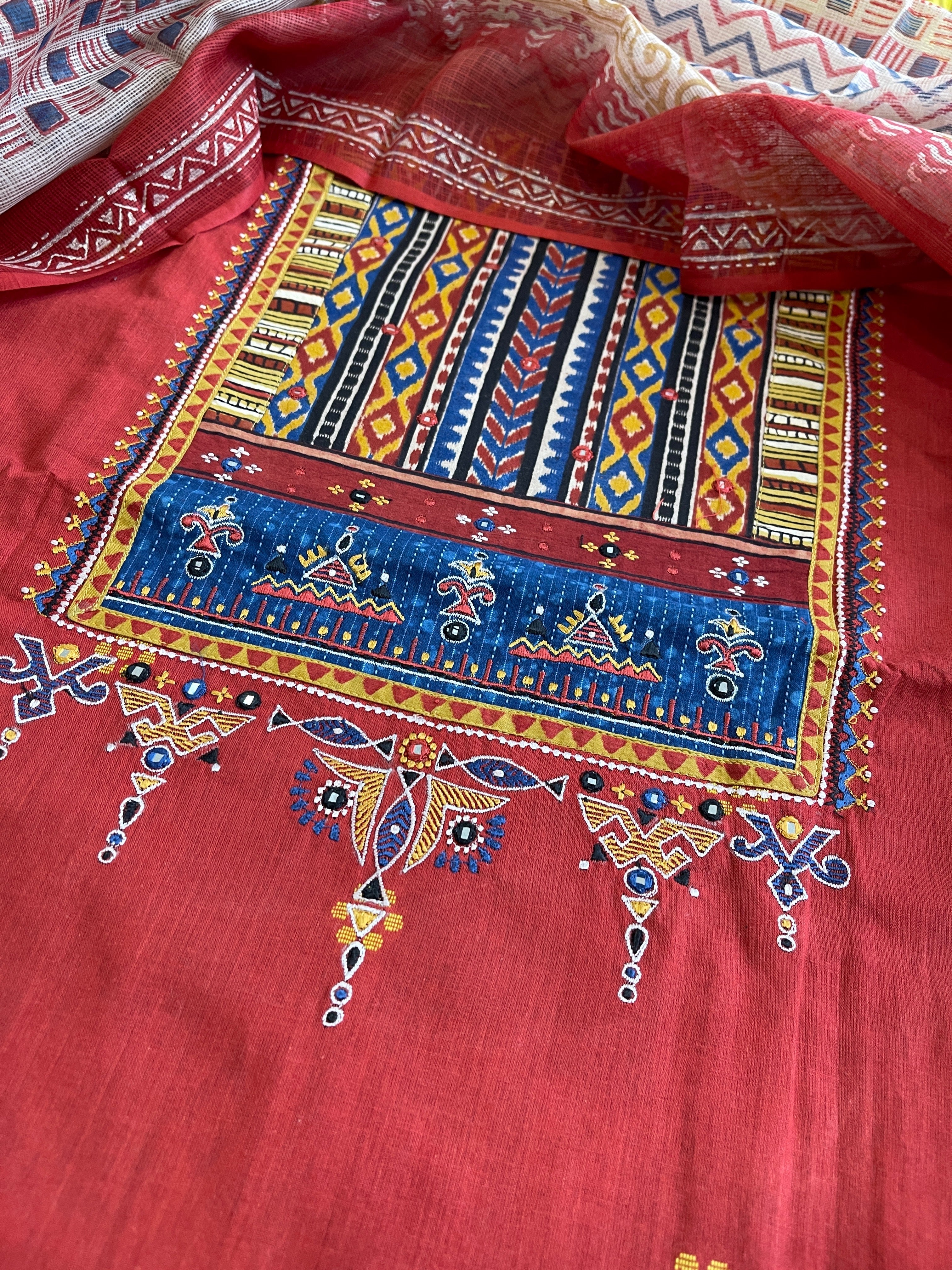 Handblock Printed Embroidered Suit Set with Patchwork in Pure Cotton - Masakalee