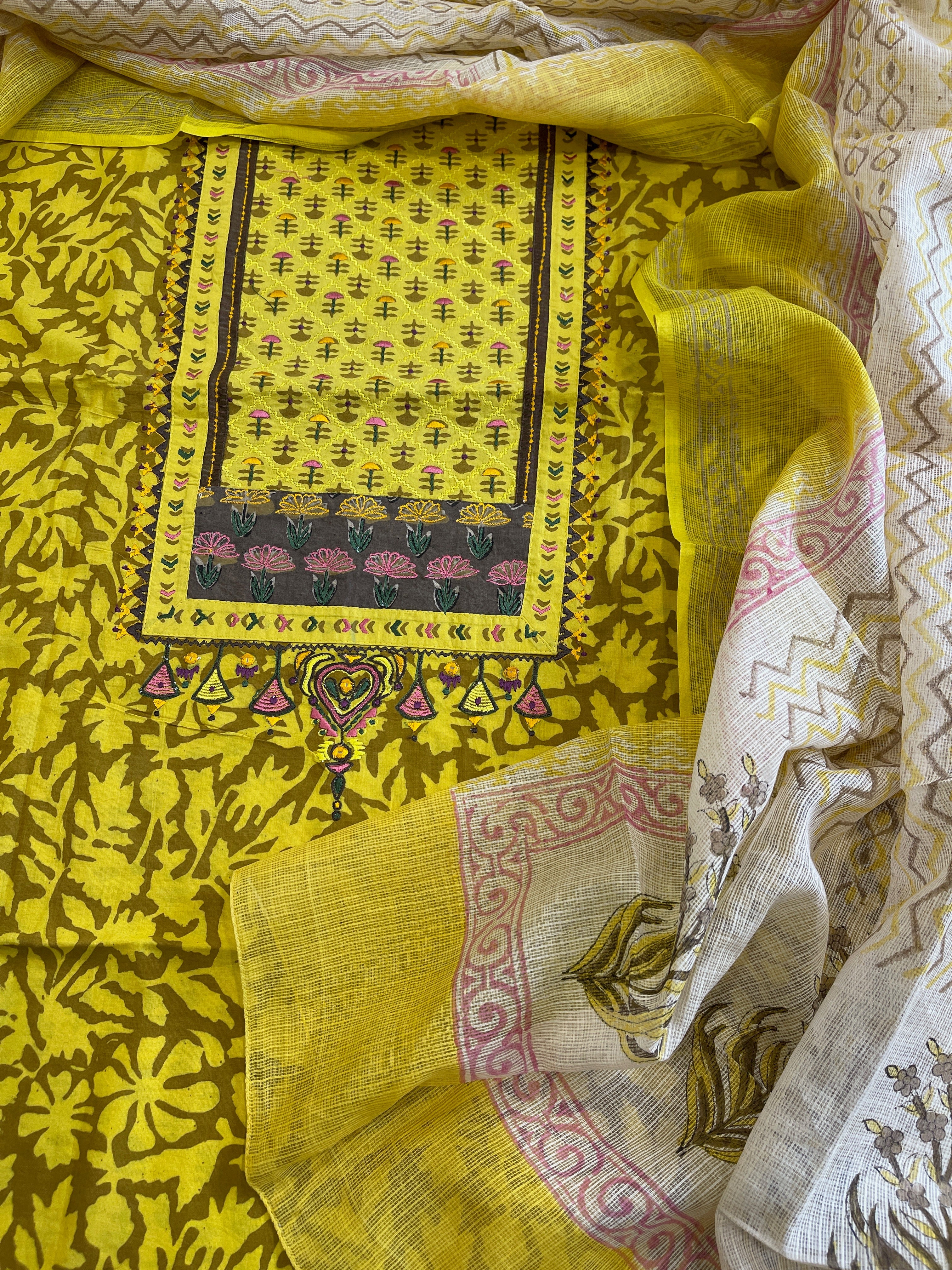 Handblock Printed Embroidered Suit Set with Patchwork in Pure Cotton - Masakalee