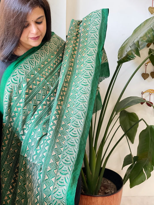 Handmade Kantha Dupatta in Silk - Masakalee