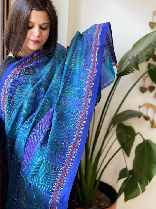 Handmade Kantha Dupatta in Silk - Masakalee