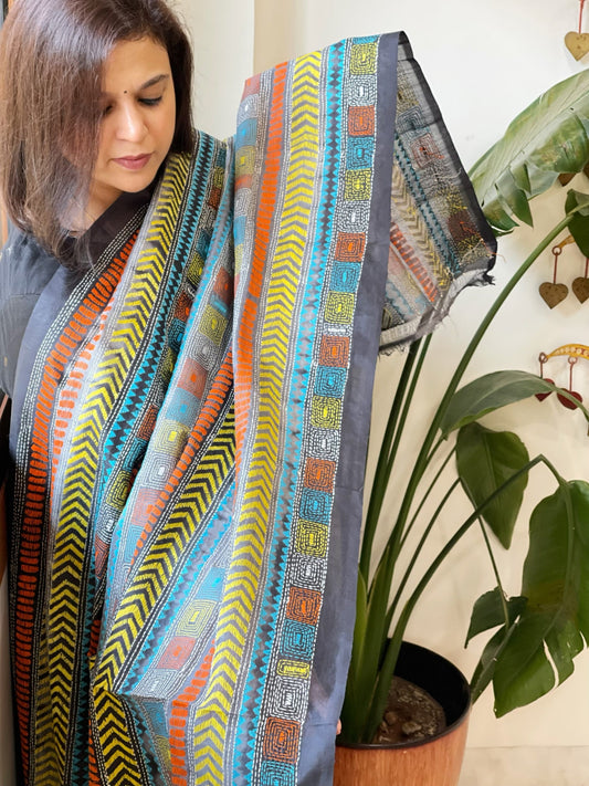 Handmade Kantha Dupatta in Silk - Masakalee