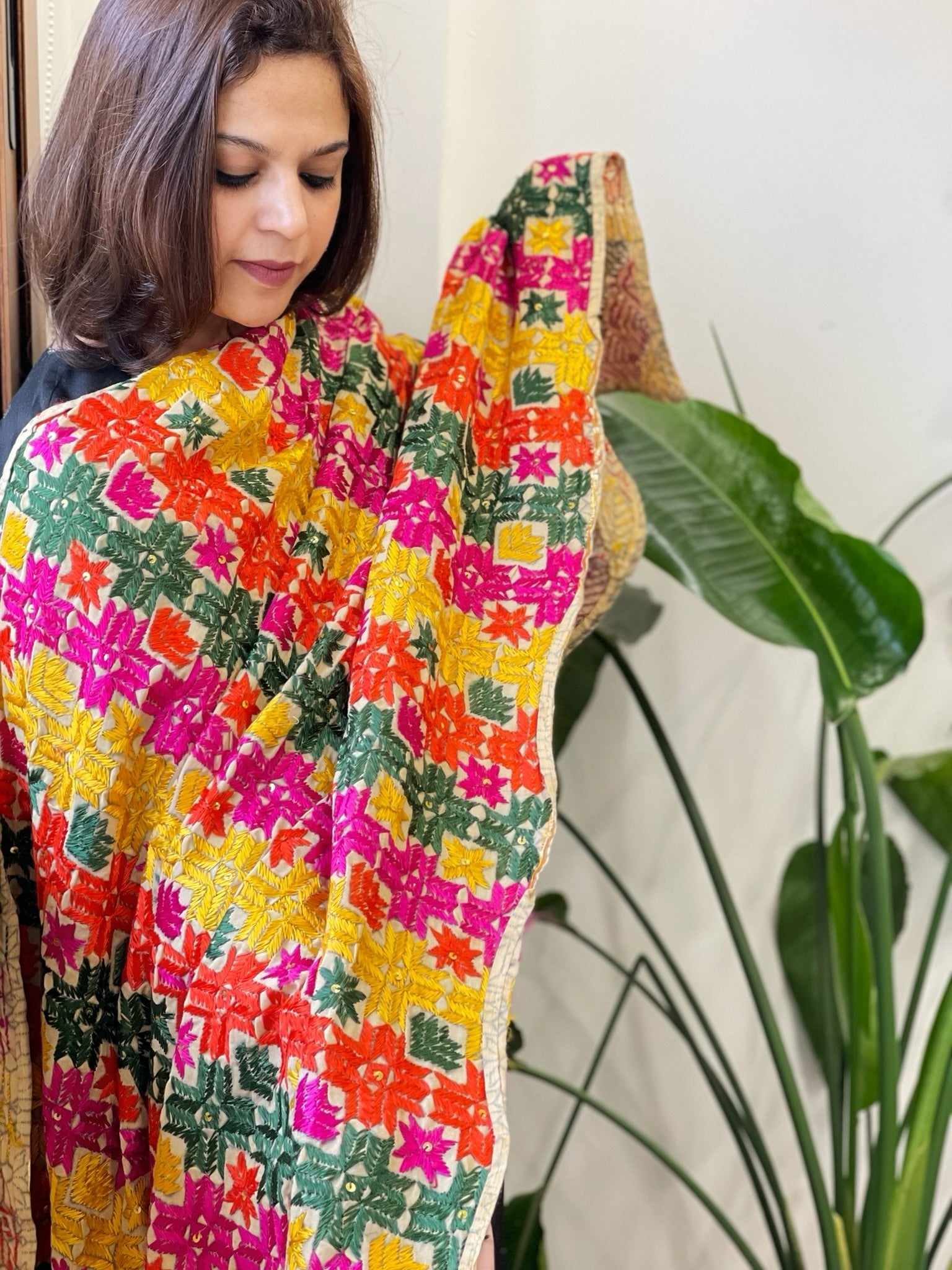 Handmade Phulkari Dupatta in Cotton - Masakalee