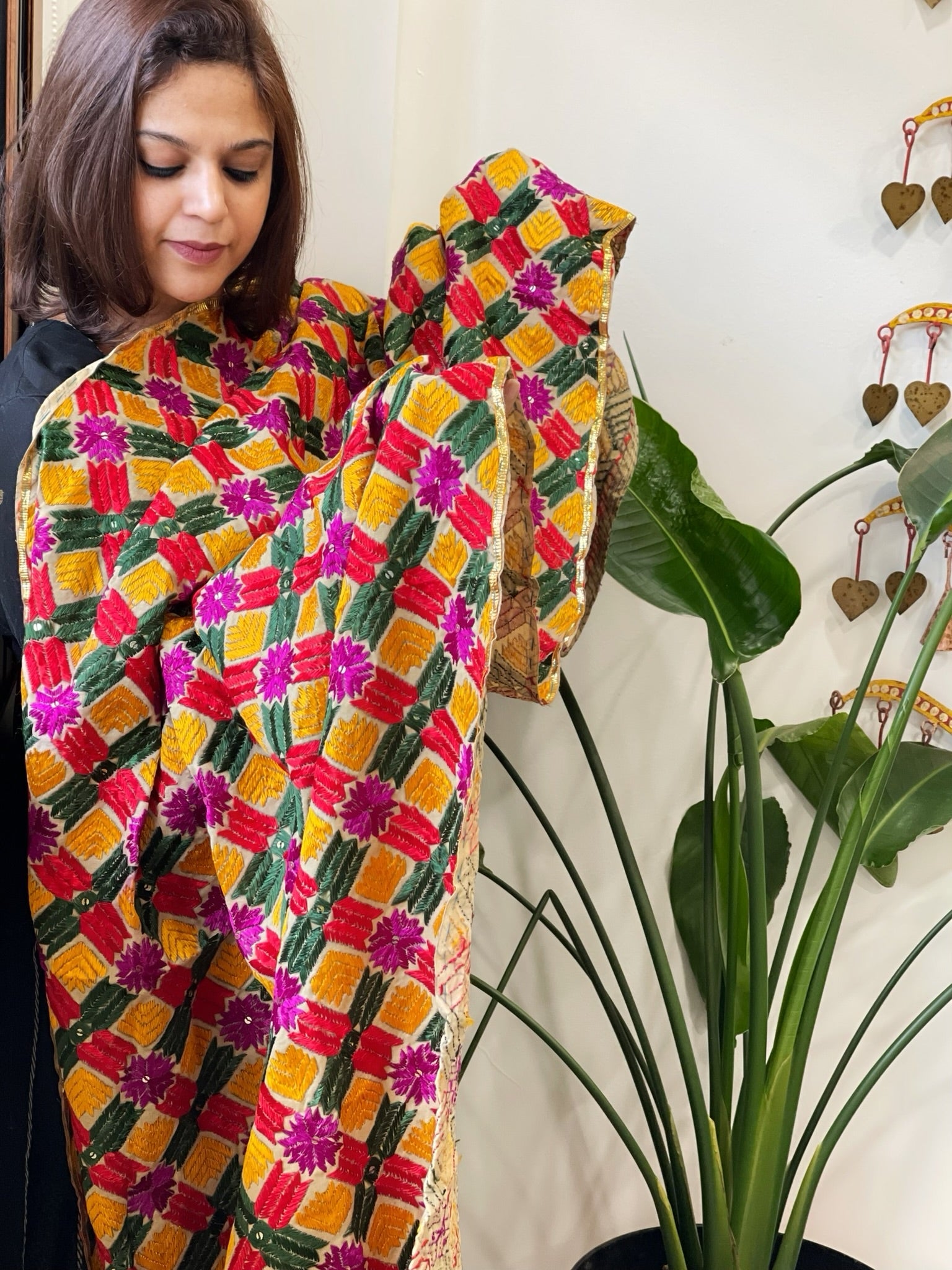 Handmade Phulkari Dupatta in Cotton - Masakalee