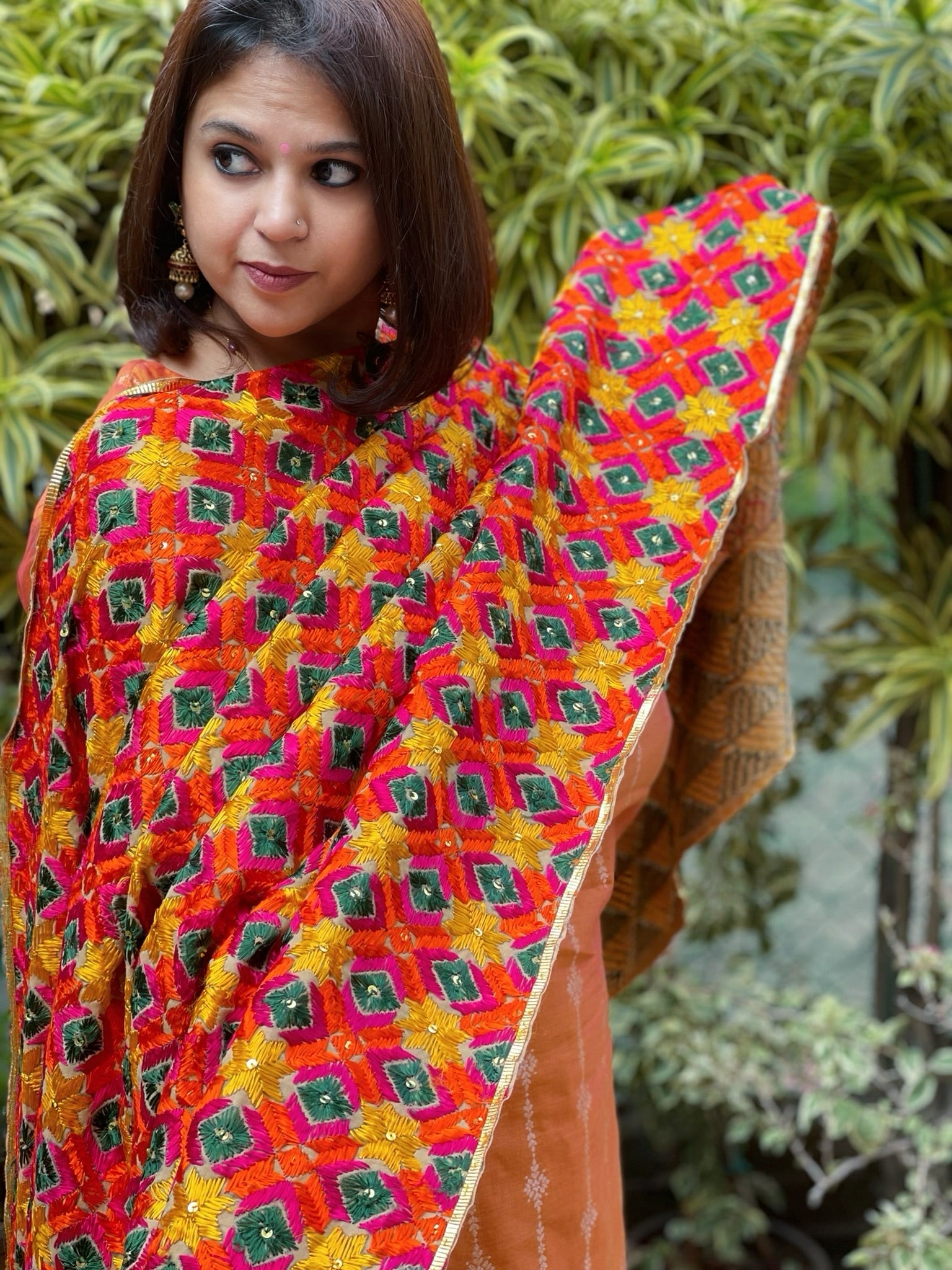 Handmade Phulkari Dupatta in Cotton - Masakalee