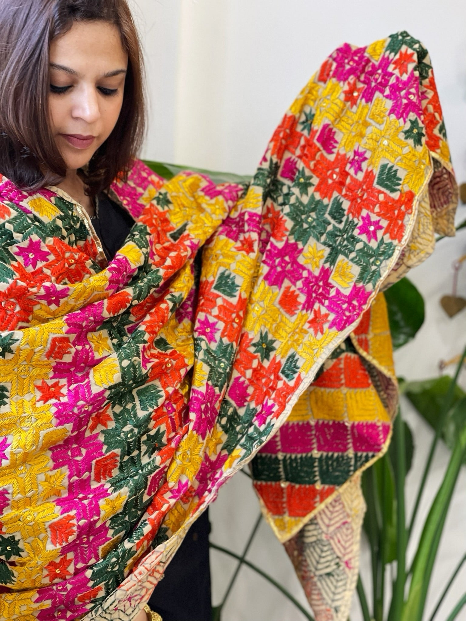 Handmade Phulkari Dupatta in Cotton - Masakalee