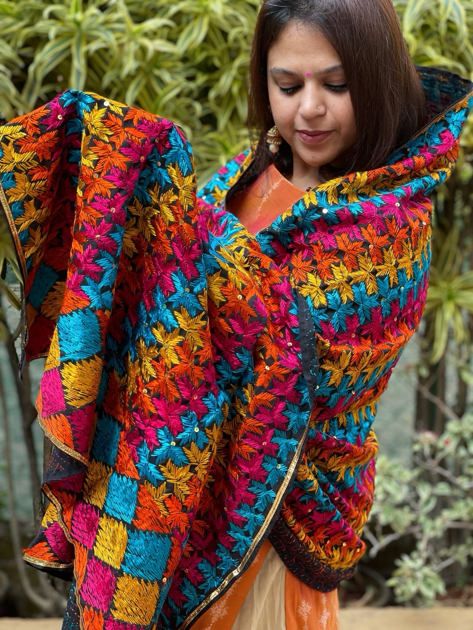 Handmade Phulkari Dupatta in Cotton - Masakalee