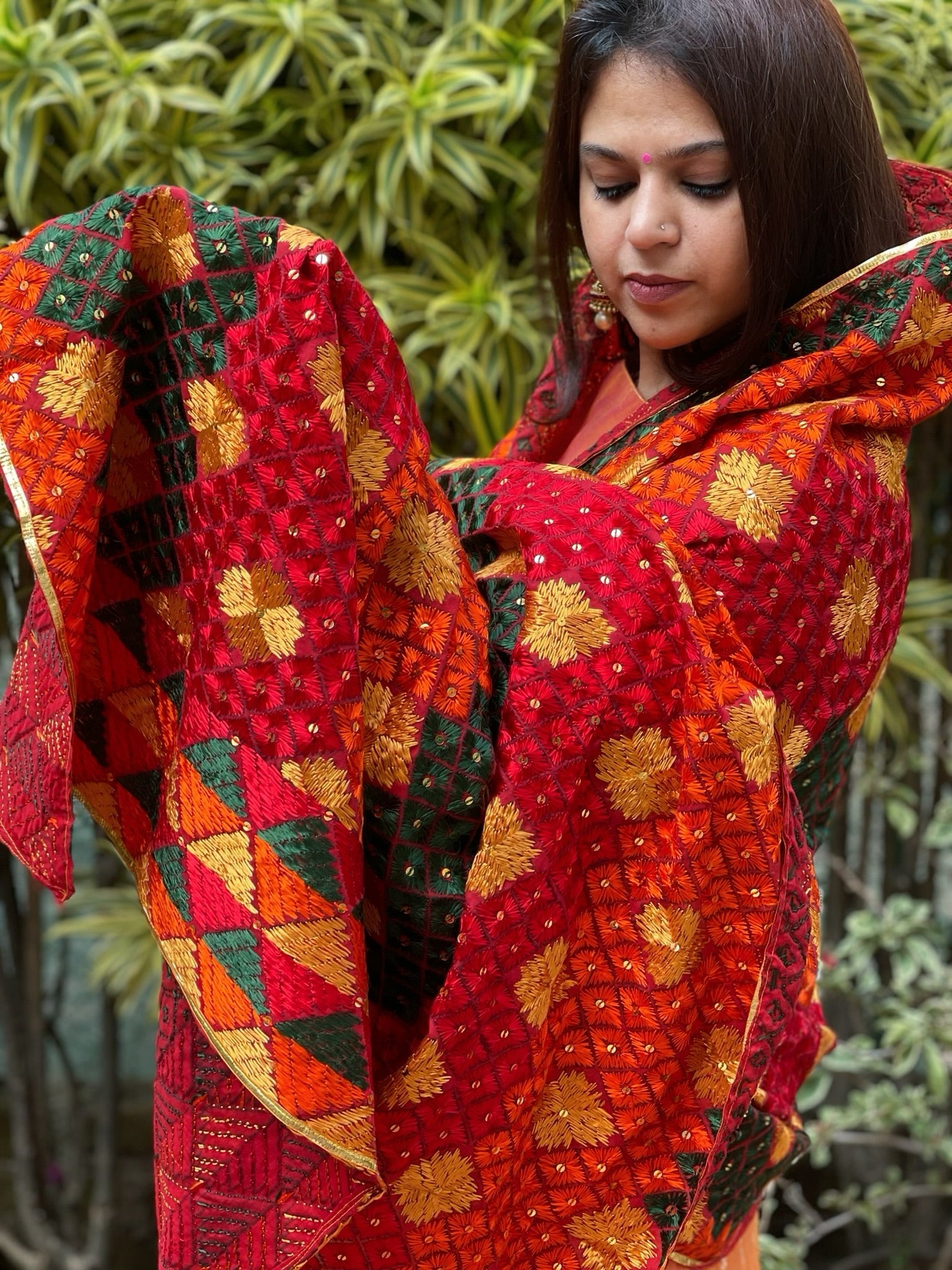 Handmade Phulkari Dupatta in Cotton - Masakalee