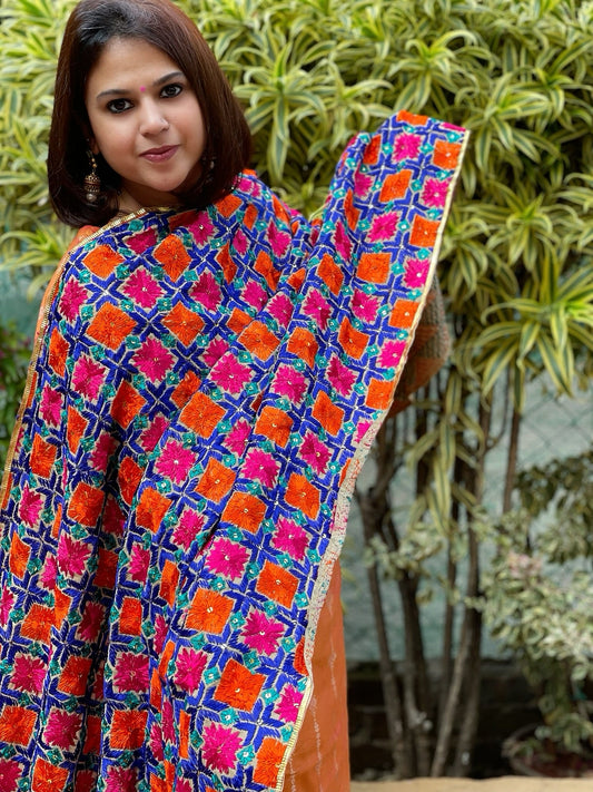 Handmade Phulkari Dupatta in Cotton - Masakalee