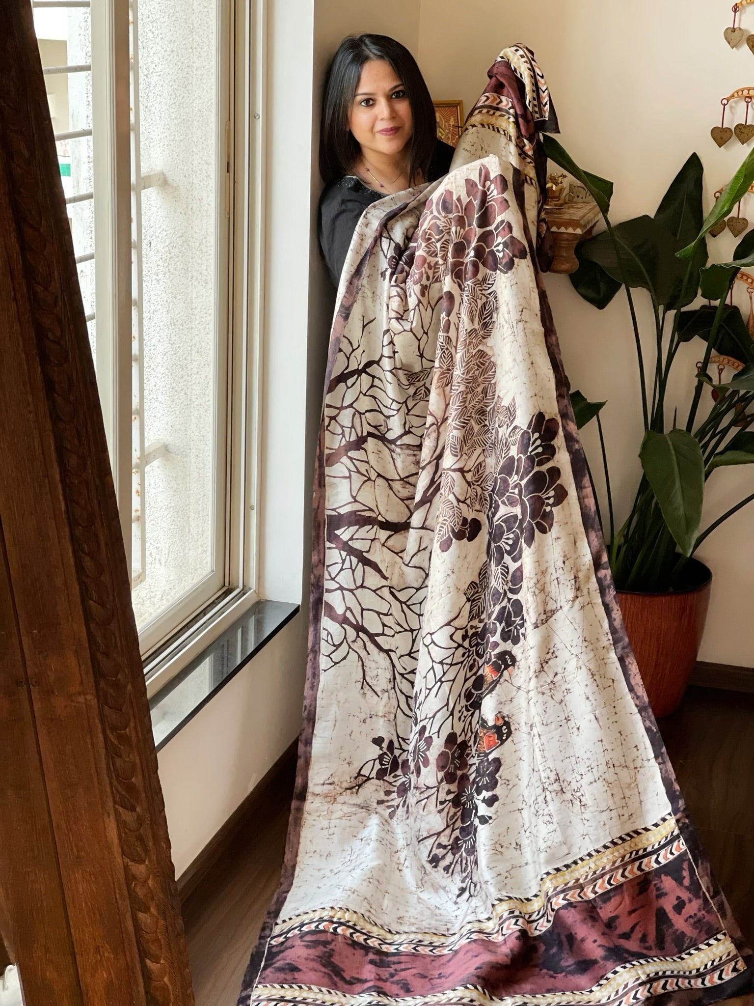 Handpainted & Batik Hand Dyed Dupatta in Handwoven Mul Silk - Masakalee