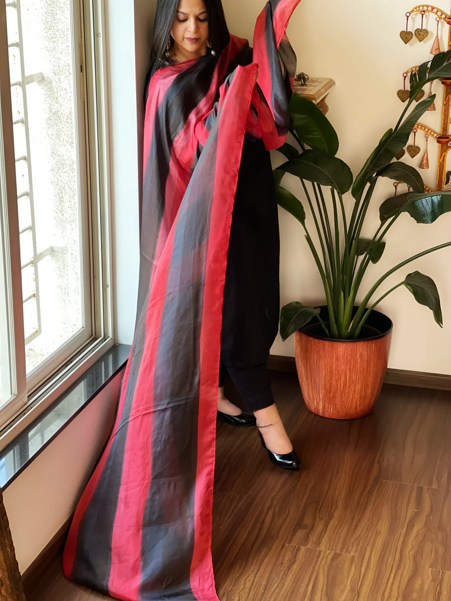 Handpainted Dupatta in Pure Silk - Masakalee