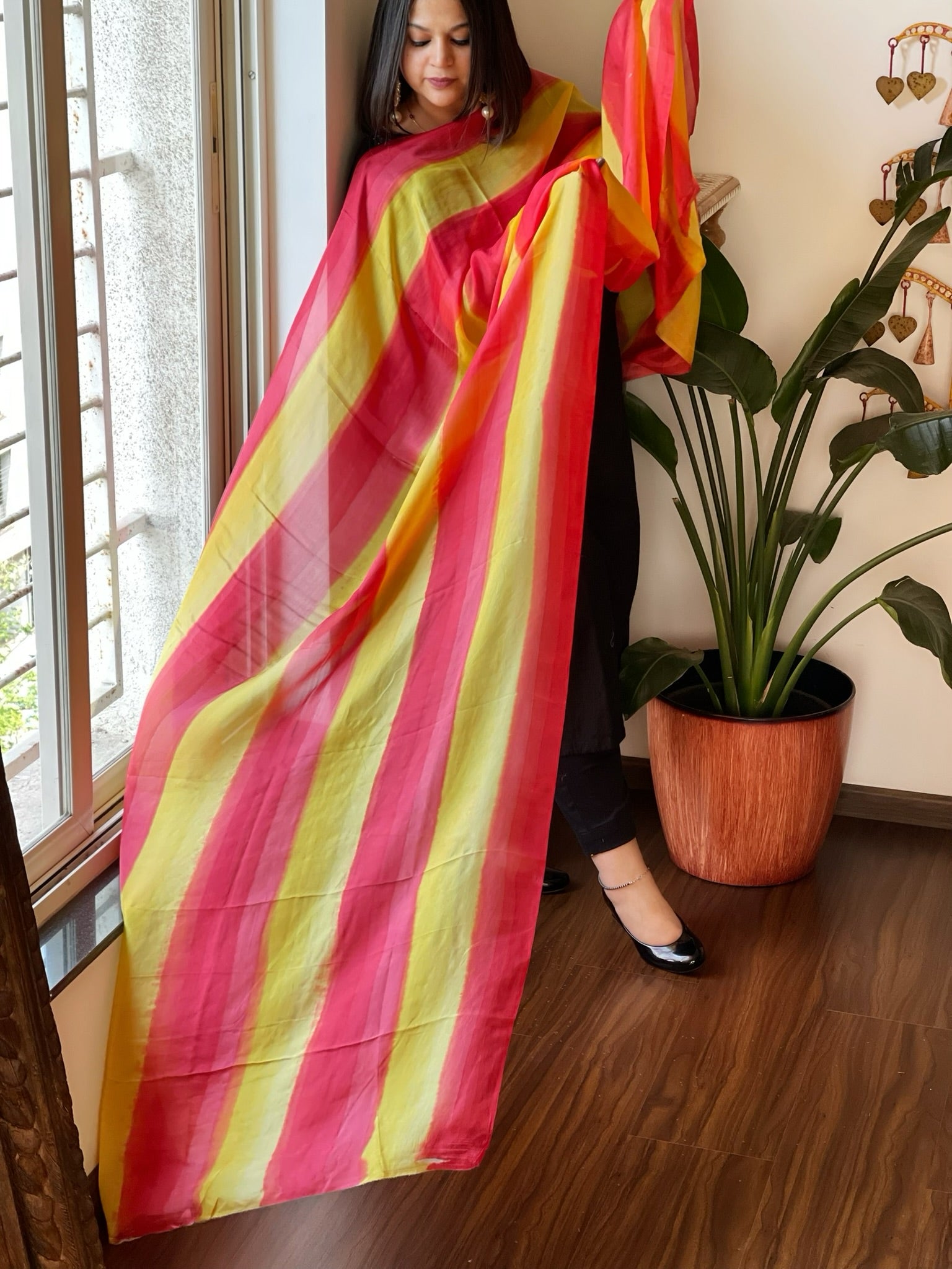 Handpainted Dupatta in Pure Silk - Masakalee