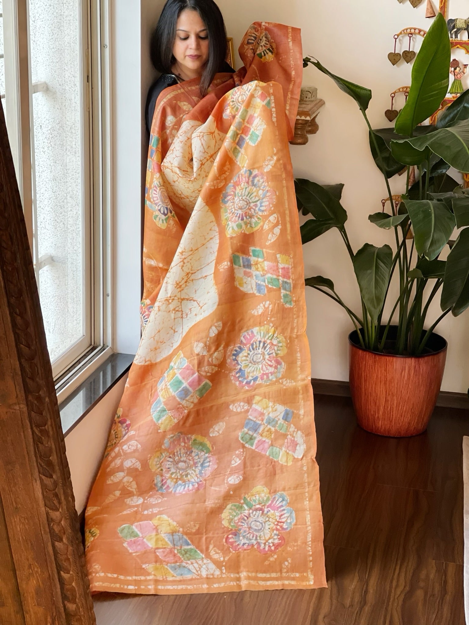 Handpainted Dupatta in Tussar Silk - Masakalee