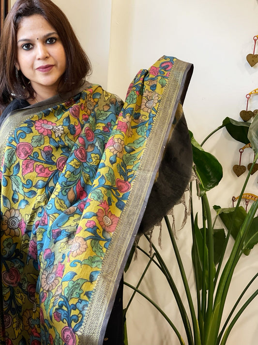 Handpainted Kalamkari Dupatta in Cotton - Masakalee