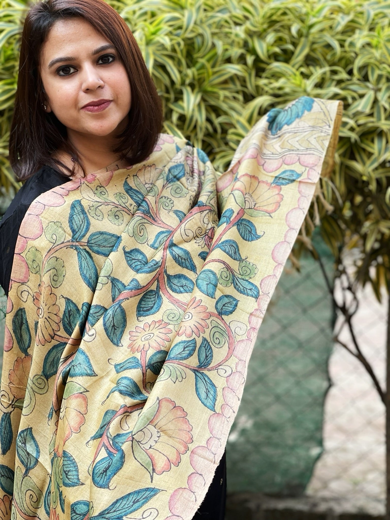 Handpainted Kalamkari Dupatta in Tussar Silk - Masakalee
