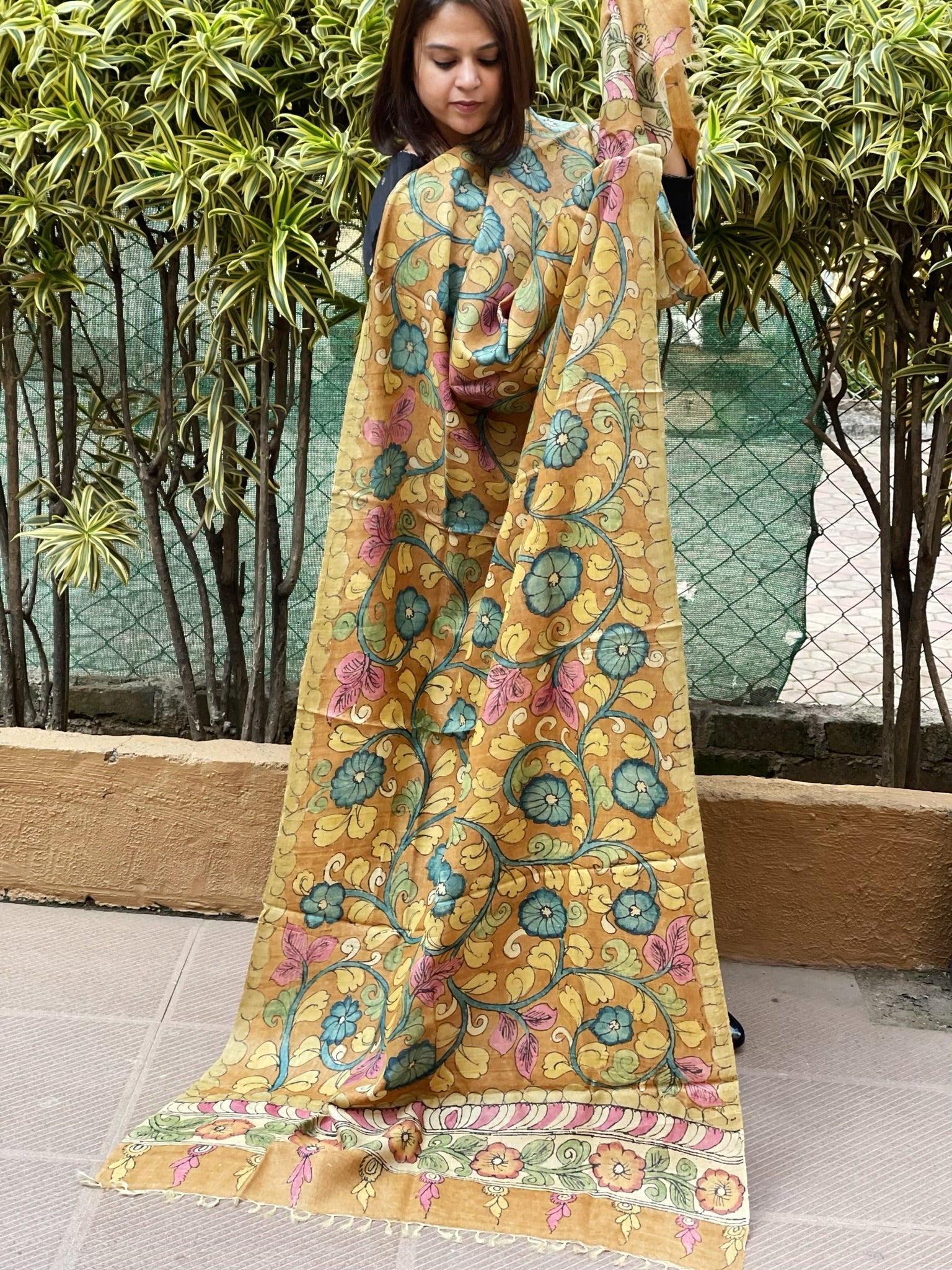 Handpainted Kalamkari Dupatta in Tussar Silk - Masakalee