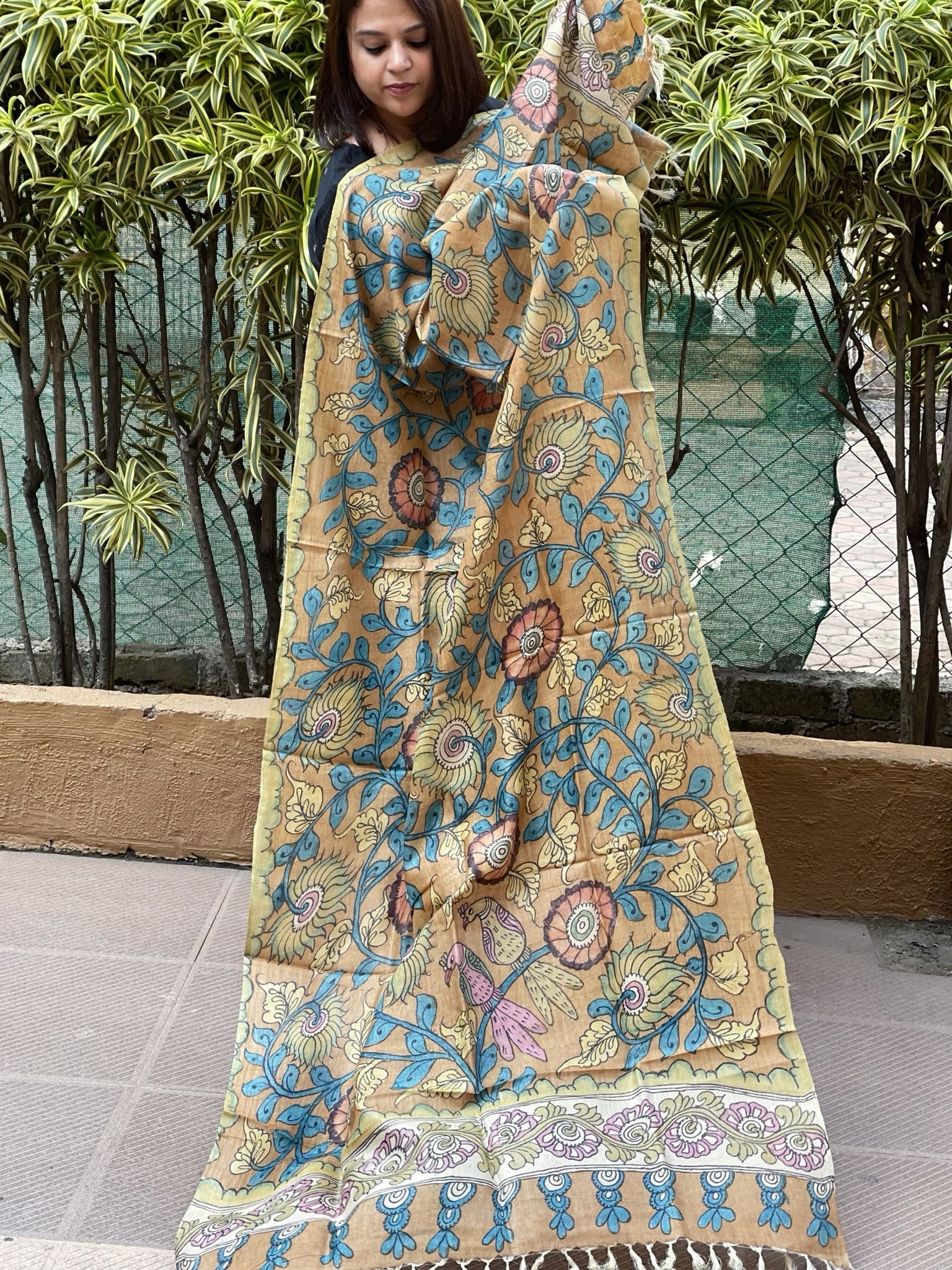 Handpainted Kalamkari Dupatta in Tussar Silk - Masakalee