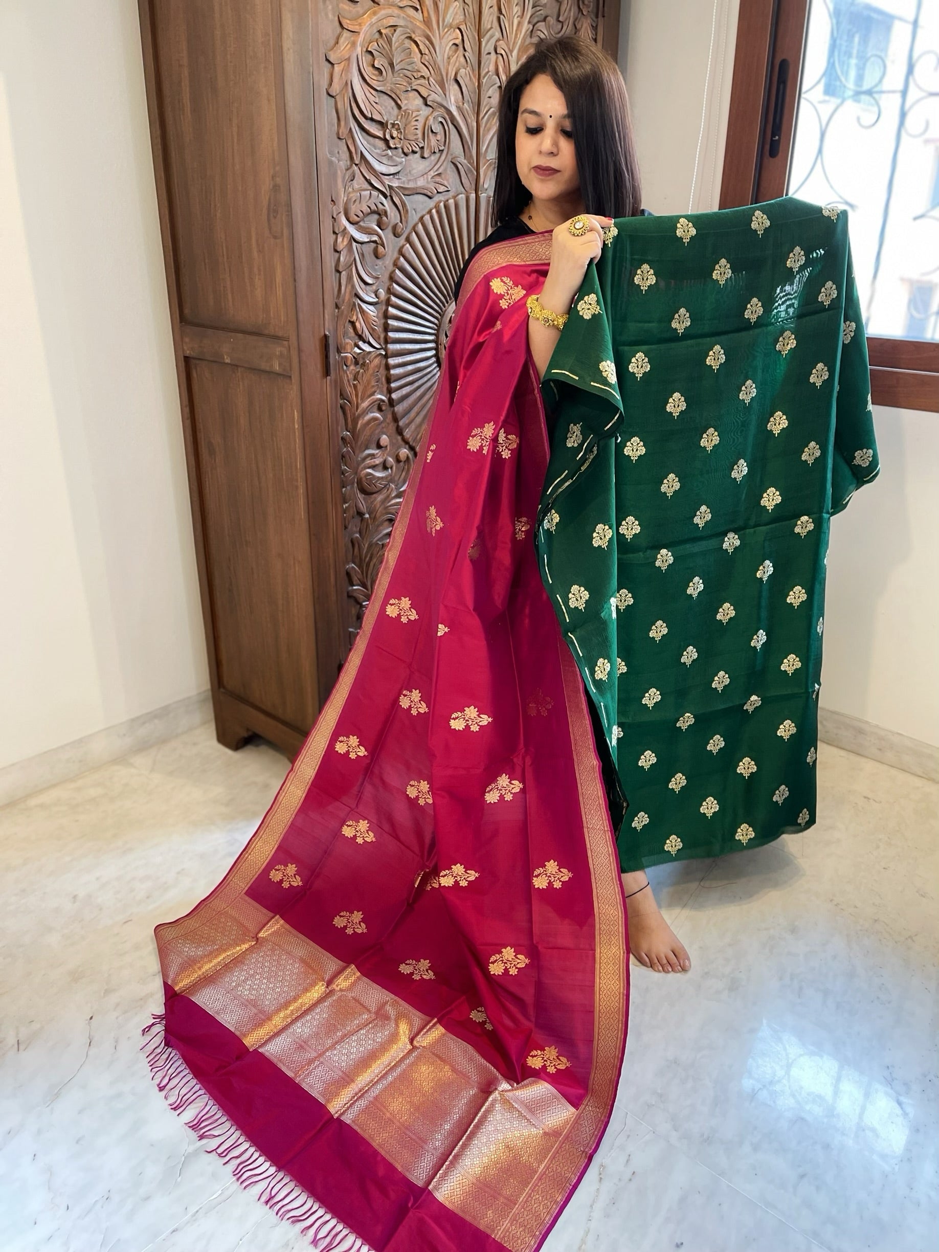 Handwoven Banarasi Suit Set in Pure Silk - Masakalee