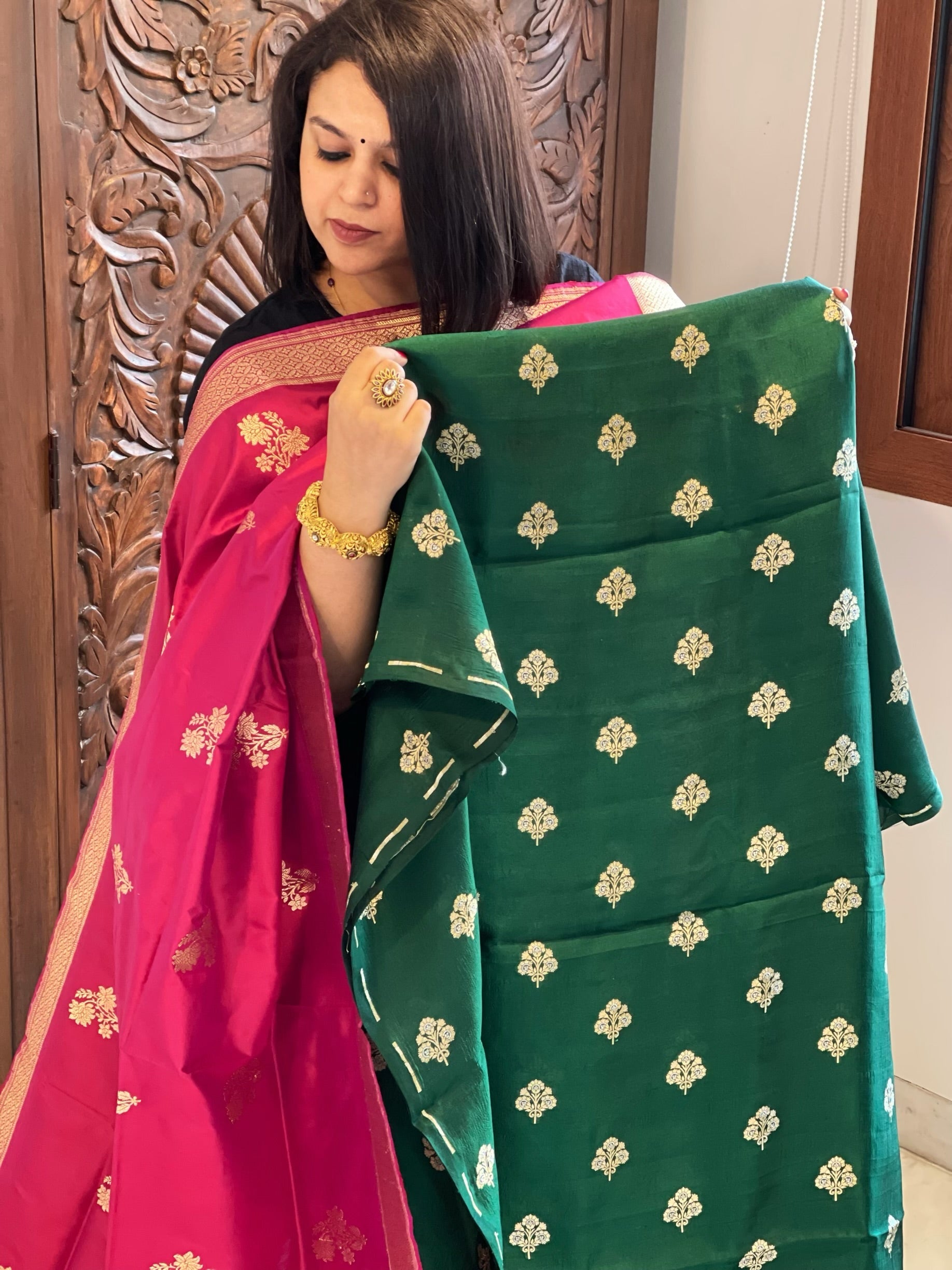 Handwoven Banarasi Suit Set in Pure Silk - Masakalee