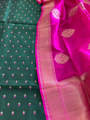 Handwoven Banarasi Suit Set in Pure Silk - Masakalee