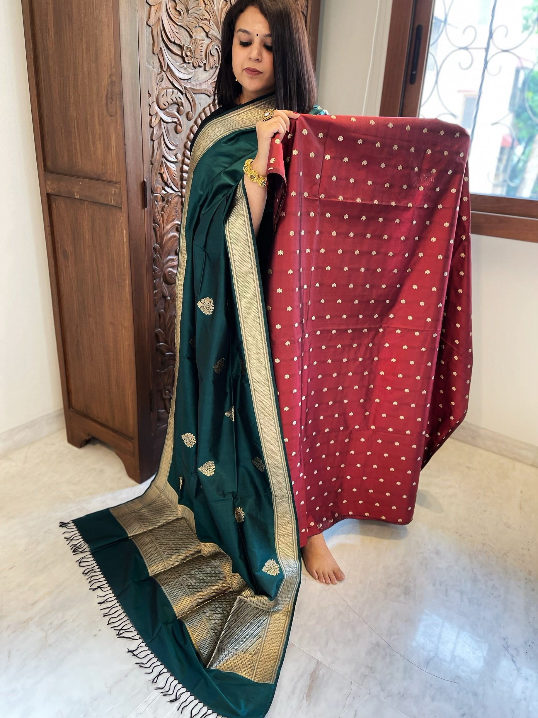 Handwoven Banarasi Suit Set in Pure Silk - Masakalee