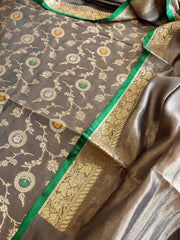 Handwoven Banarasi Suit Set in Pure Silk - Masakalee