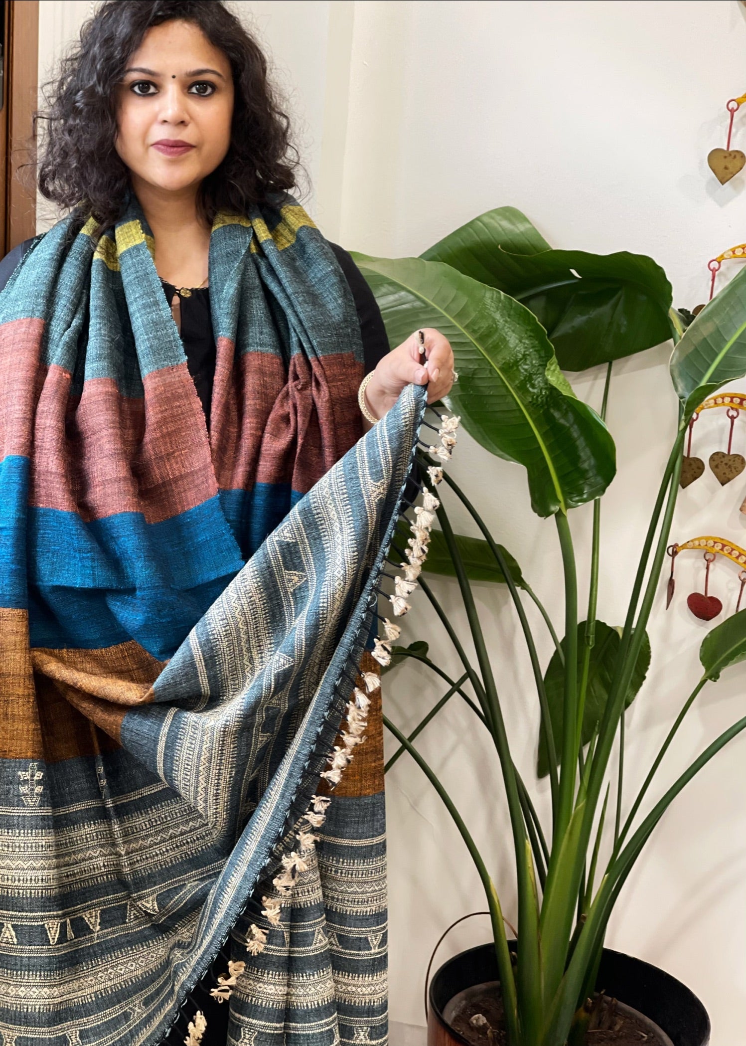 Handwoven Bhujodi Shawl in Pure Tussar and Wool - Masakalee
