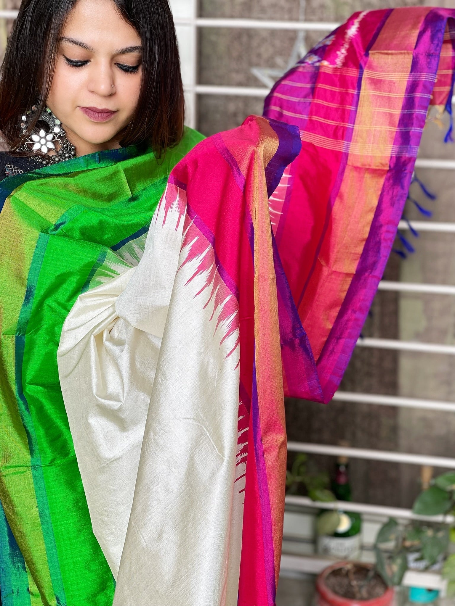 Handwoven Ikat Dupatta in Pure Silk - Masakalee