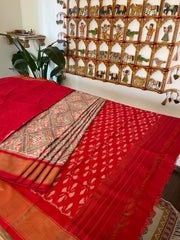 Handwoven Ikat Patola Saree in Pure Silk - Masakalee