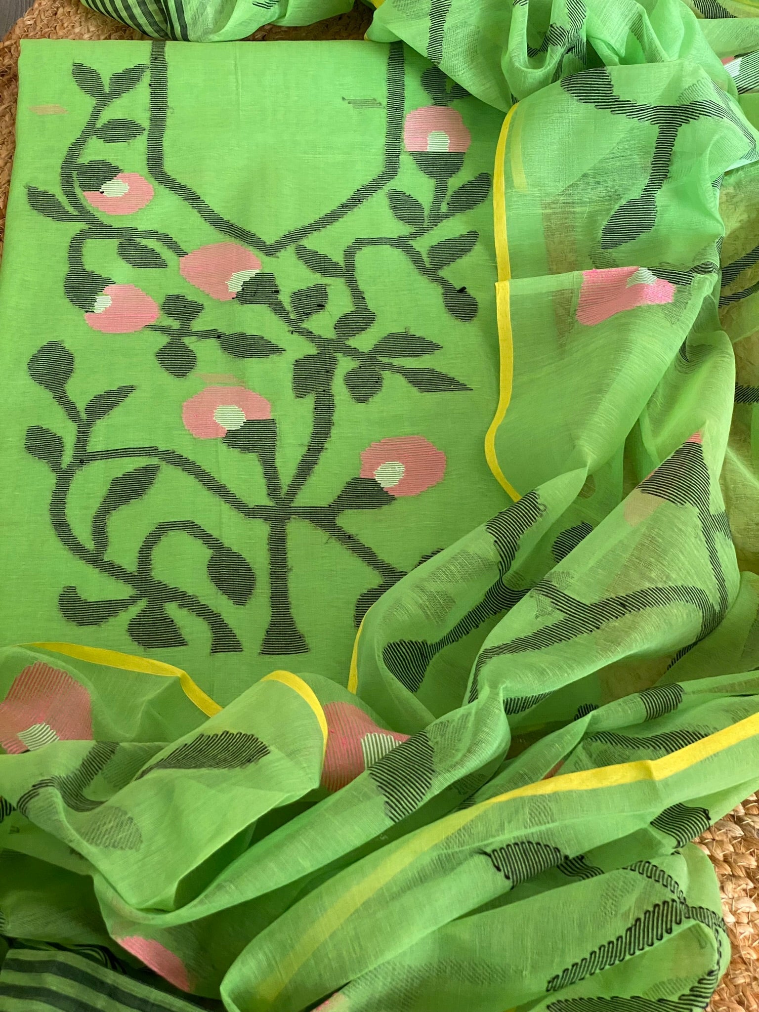 Handwoven Jamdani Dupatta Set (Kurta Fabric+Dupatta) in Pure Muslin - Masakalee