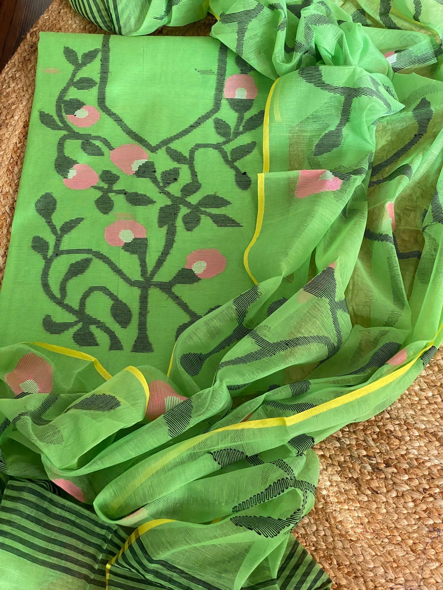 Handwoven Jamdani Dupatta Set (Kurta Fabric+Dupatta) in Pure Muslin - Masakalee