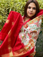 Ivory Handwoven Ikat Dupatta in Pure Silk - Masakalee