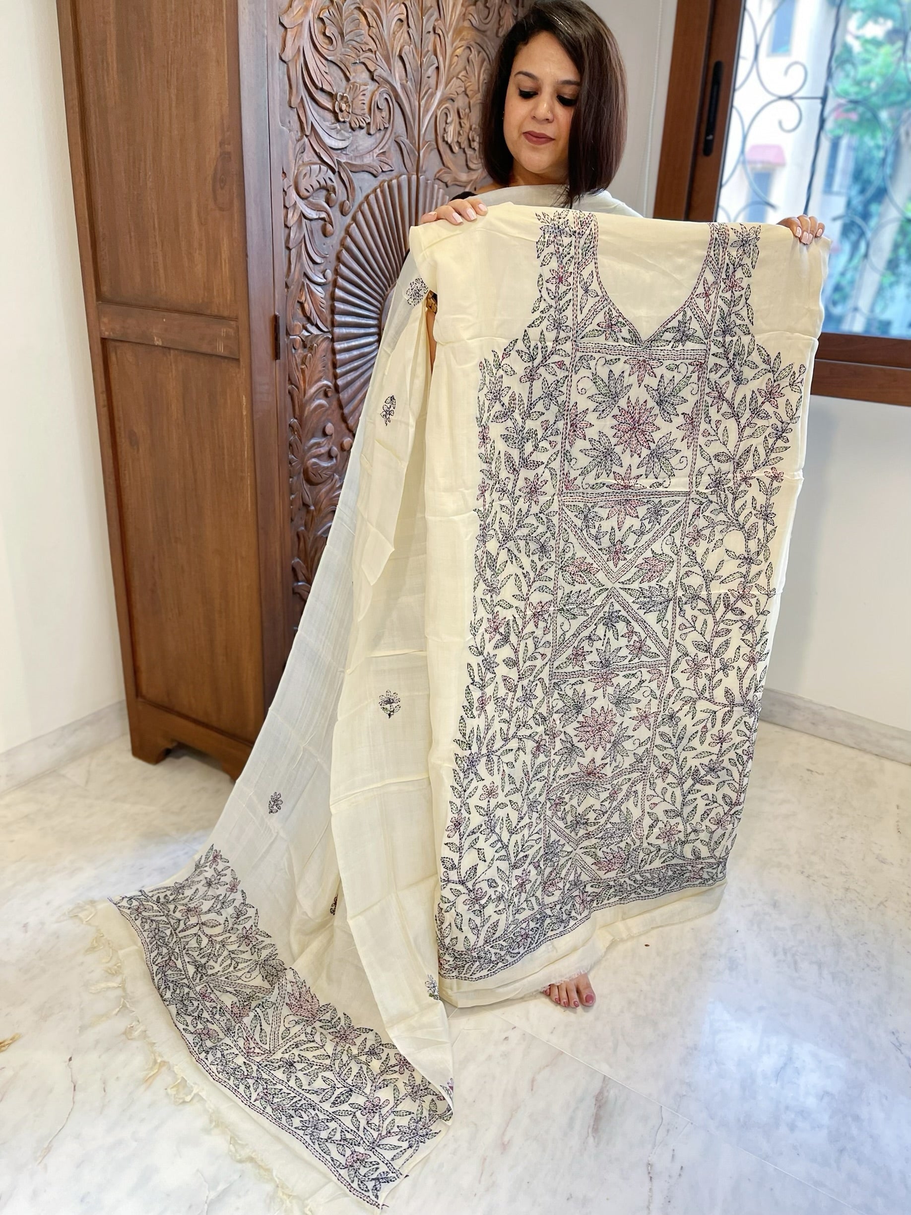 Ivory Suit Set with Kantha Handwork in Pure Tussar Silk - Masakalee
