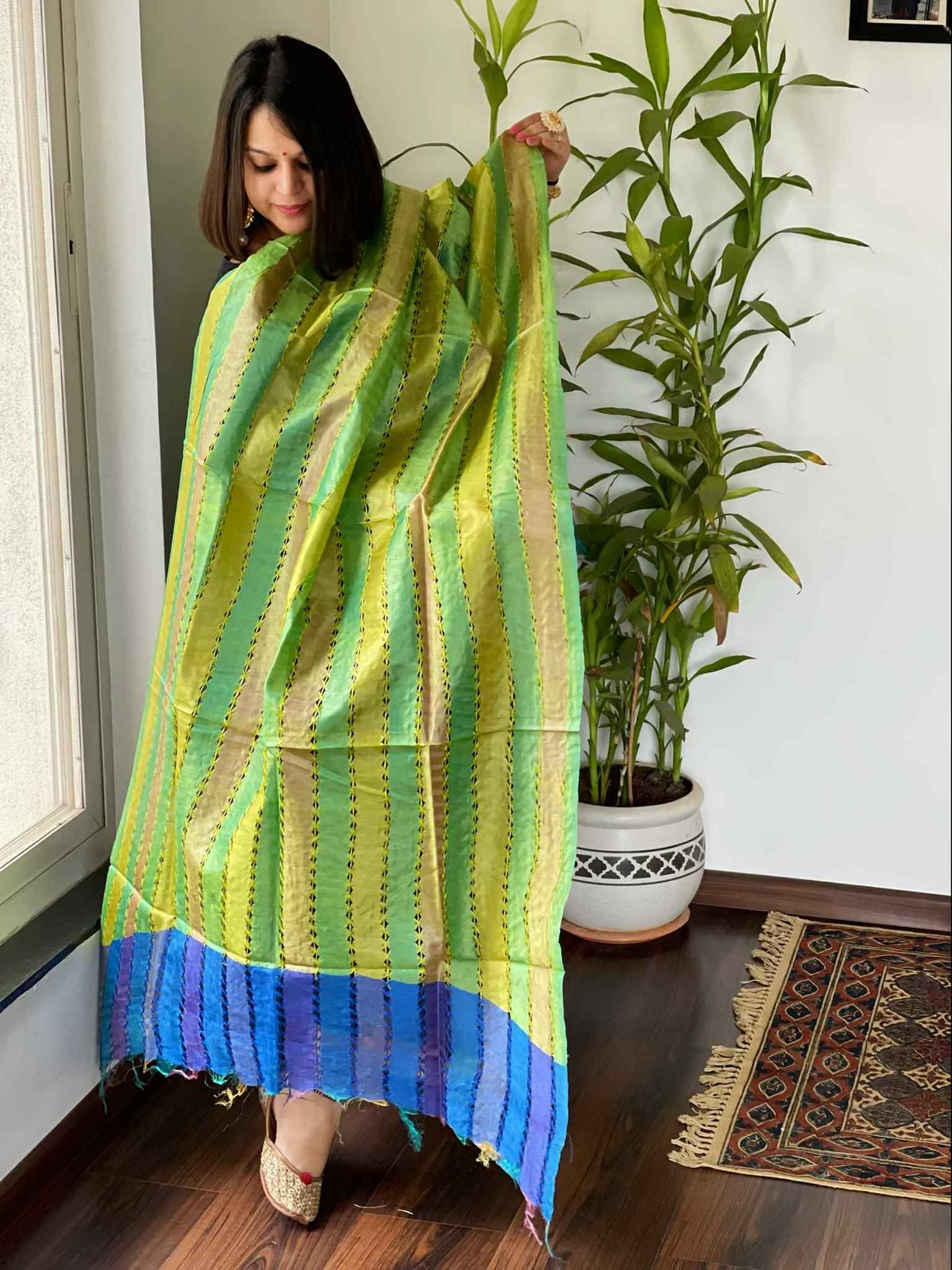 Knot Work Dupatta in Silk - Masakalee