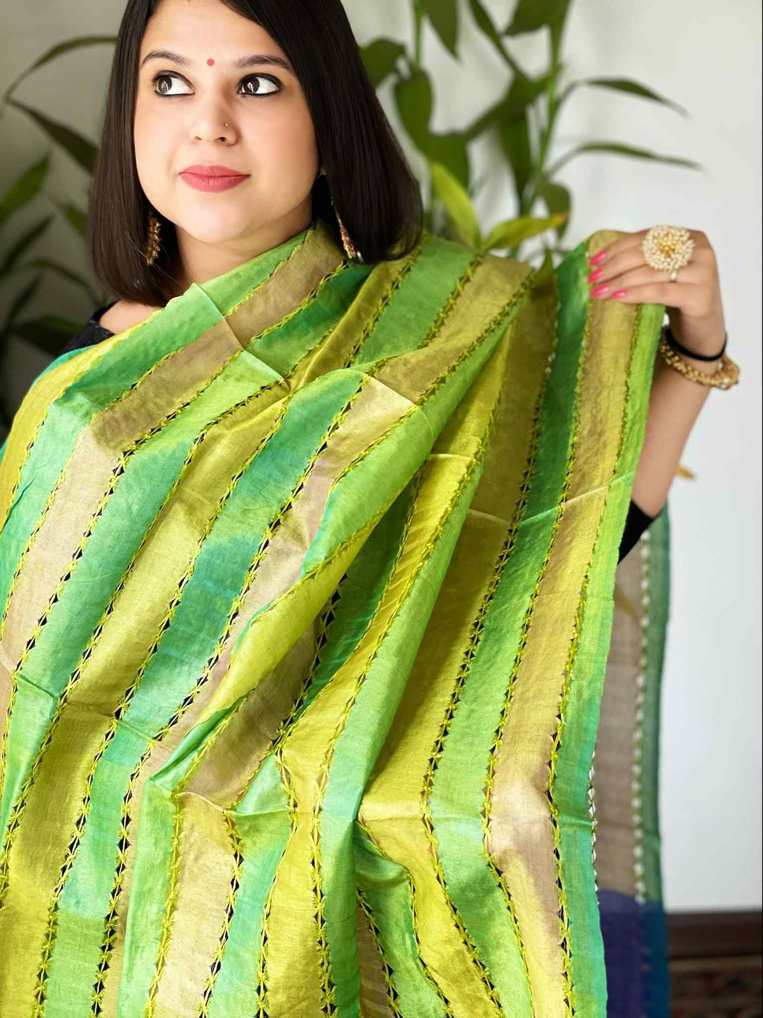 Knot Work Dupatta in Silk - Masakalee