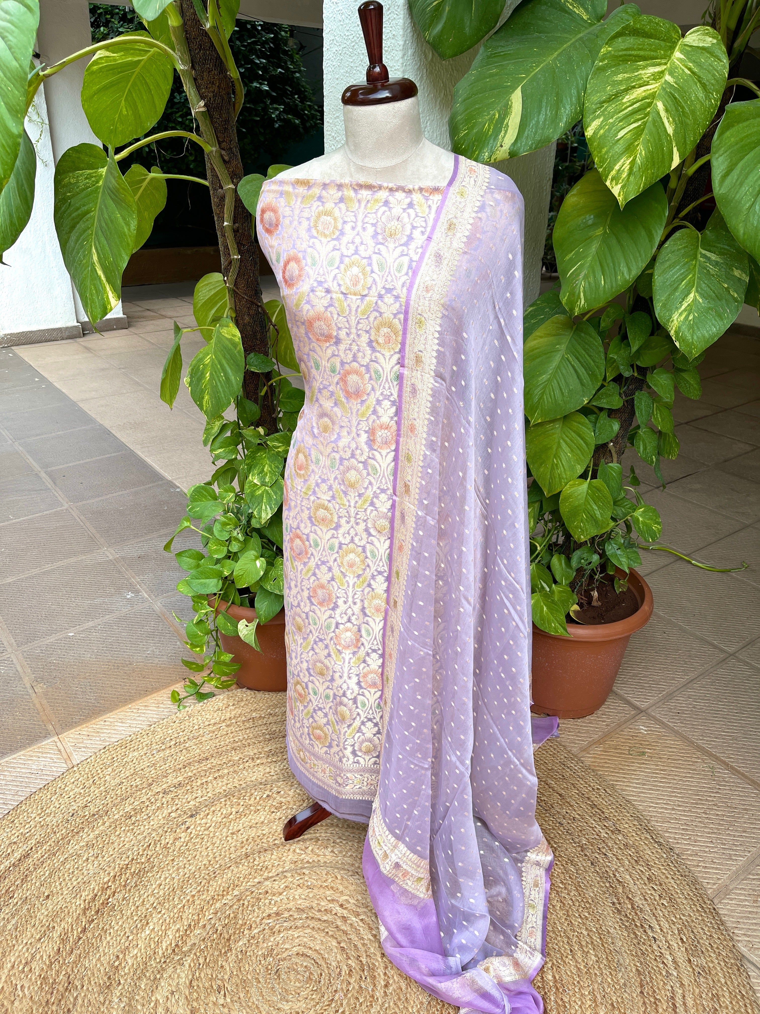 Lavander Handwoven Khaddi 3 - Piece Suit Set in Pure Georgette - Masakalee
