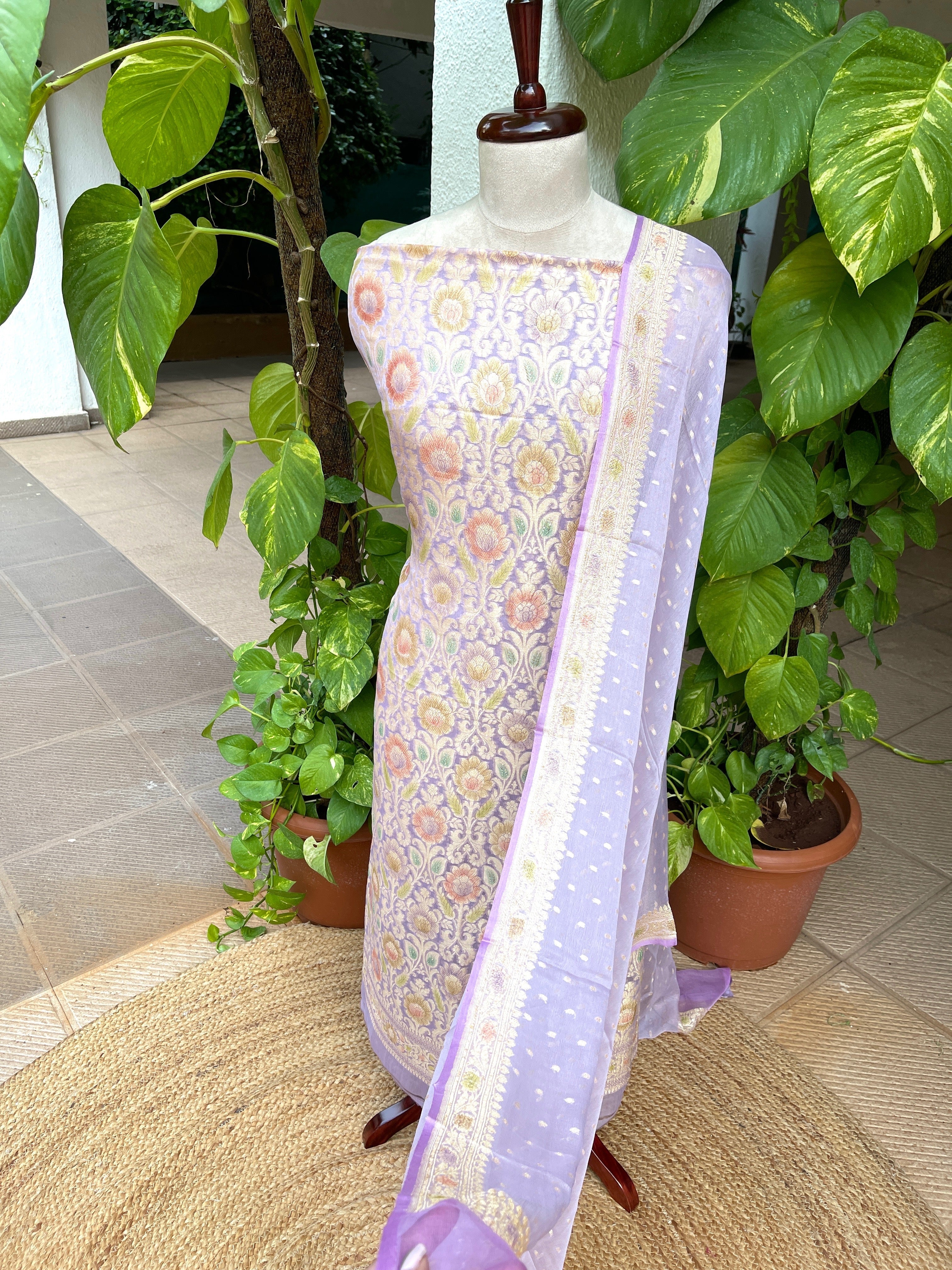Lavander Handwoven Khaddi 3 - Piece Suit Set in Pure Georgette - Masakalee