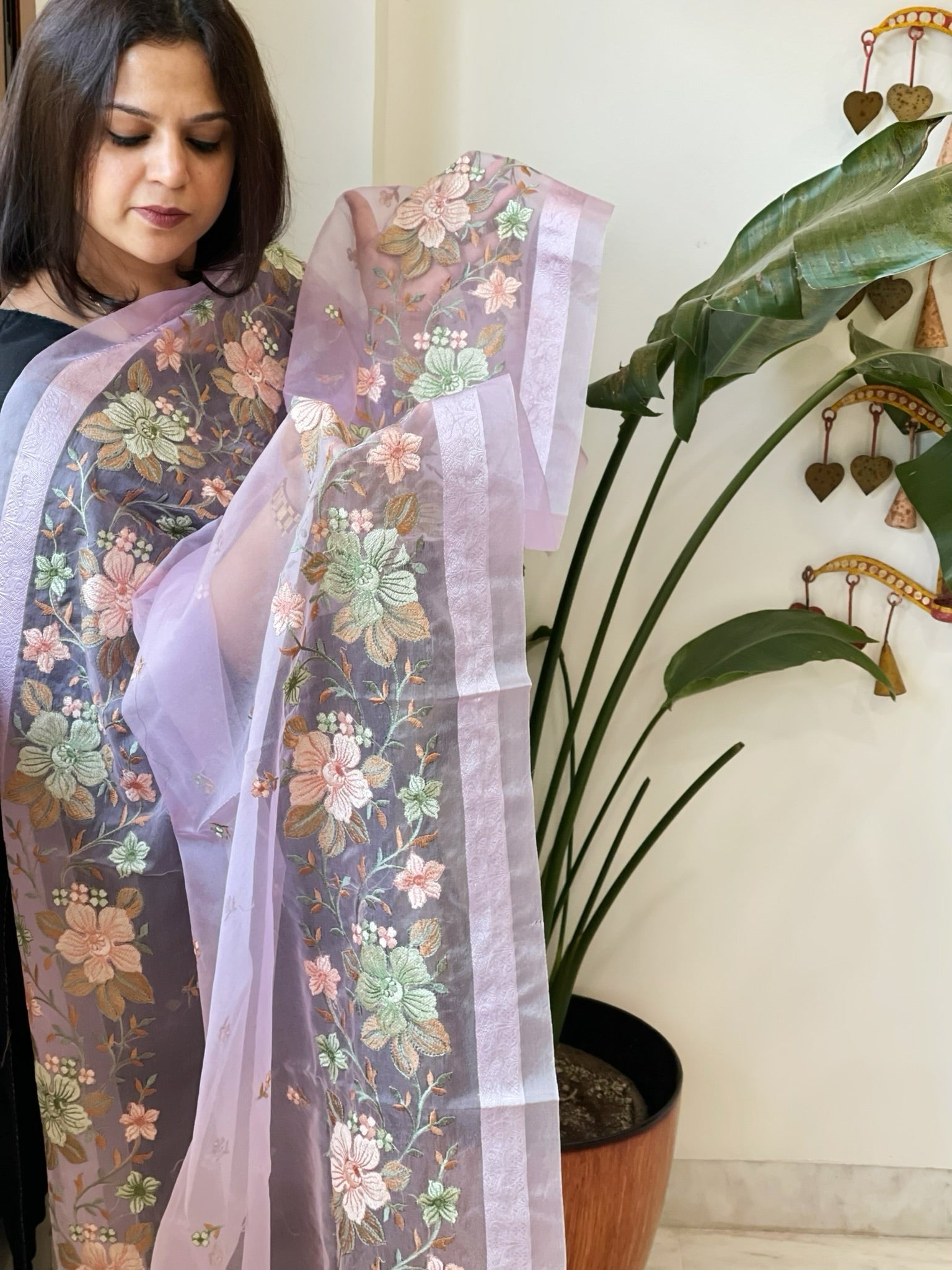 Lavender Organza Dupatta with Thread Embroidery - Masakalee