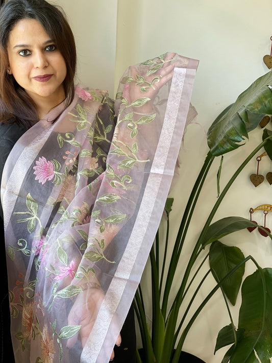Lavender Organza Dupatta with thread embroidery - Masakalee