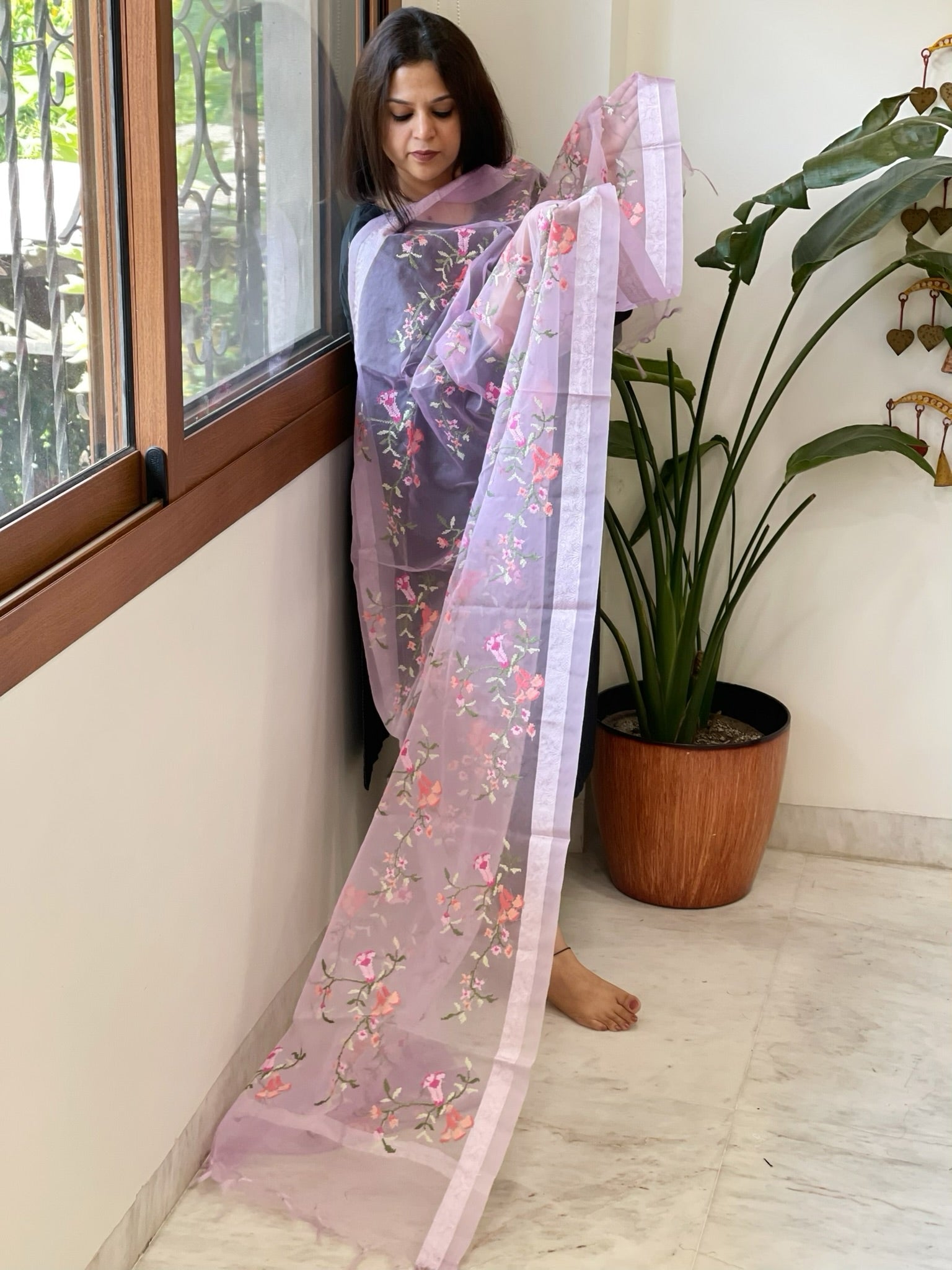Lavender Organza Dupatta with Thread Embroidery - Masakalee
